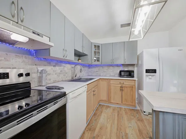 Residence photo 13