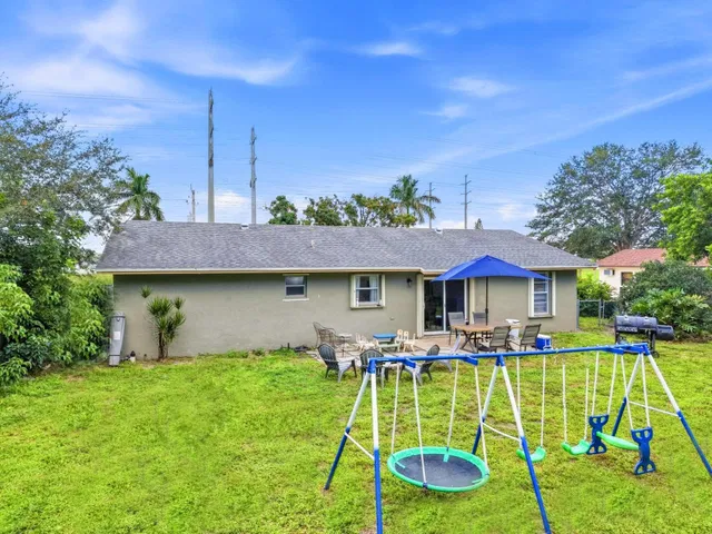 Residence photo 24