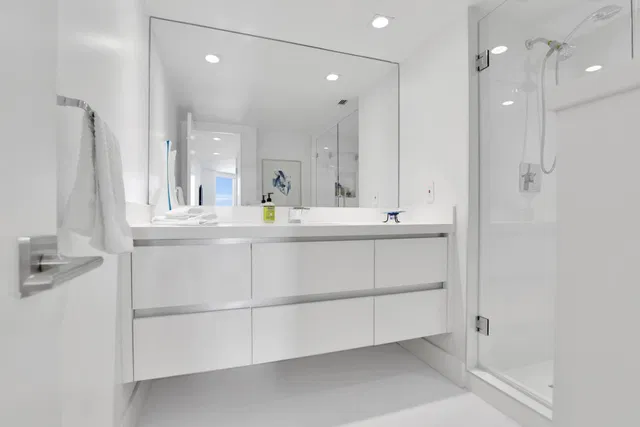 550 S Ocean Boca Unit 2203 photo 26
