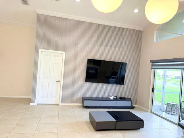 Residence photo 4