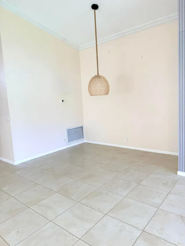 Residence photo 6