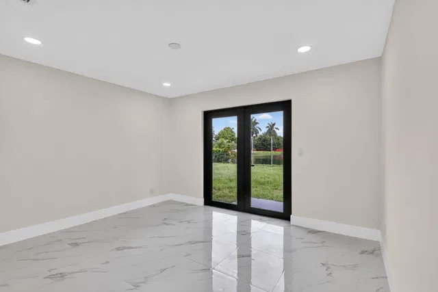  Residence photo 17