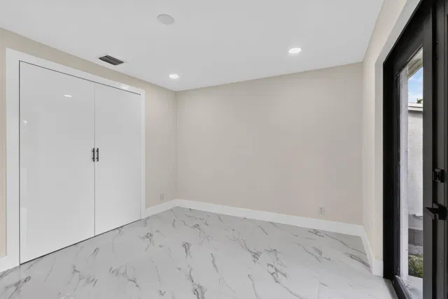  Residence photo 18