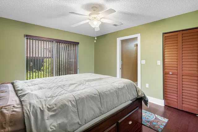 Residence photo 22