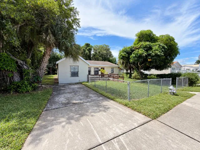 West Palm Beach Residence photo 5