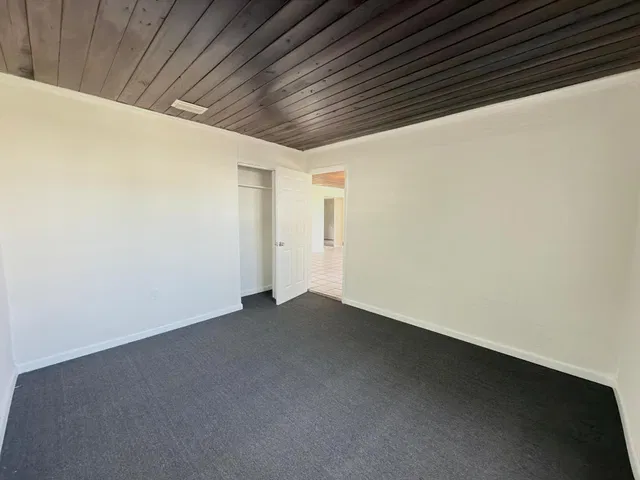 West Palm Beach Residence photo 9