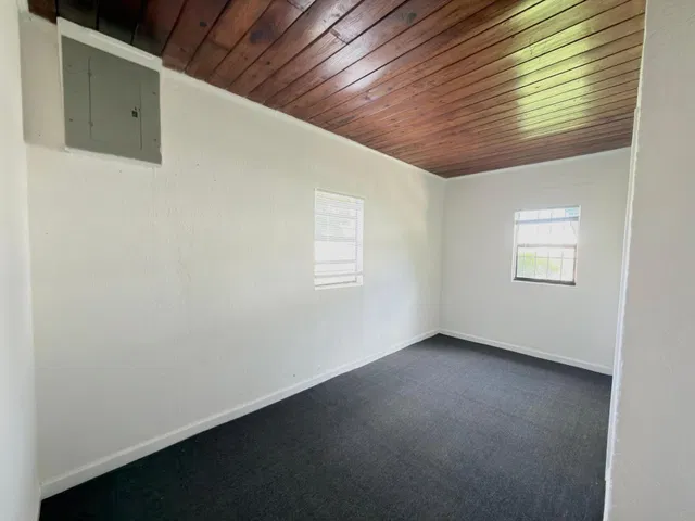 West Palm Beach Residence photo 18