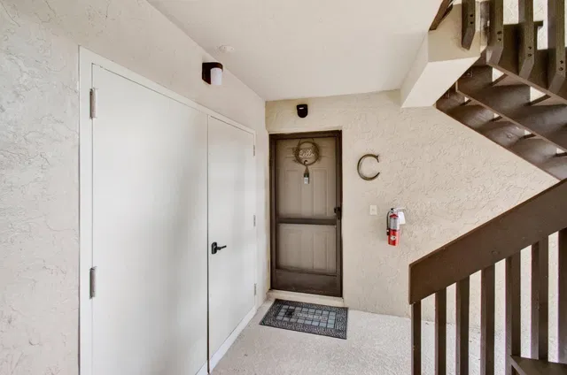 Residence photo 3