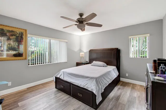 Residence photo 33