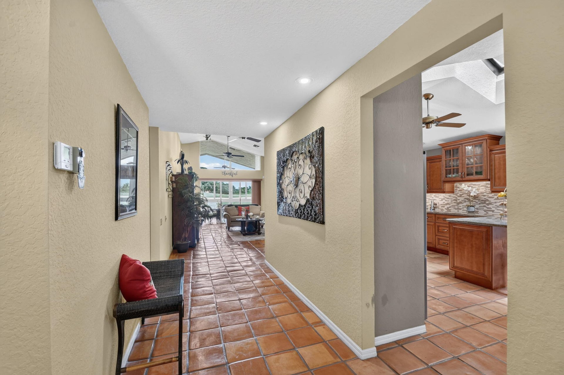 Residence photo 3
