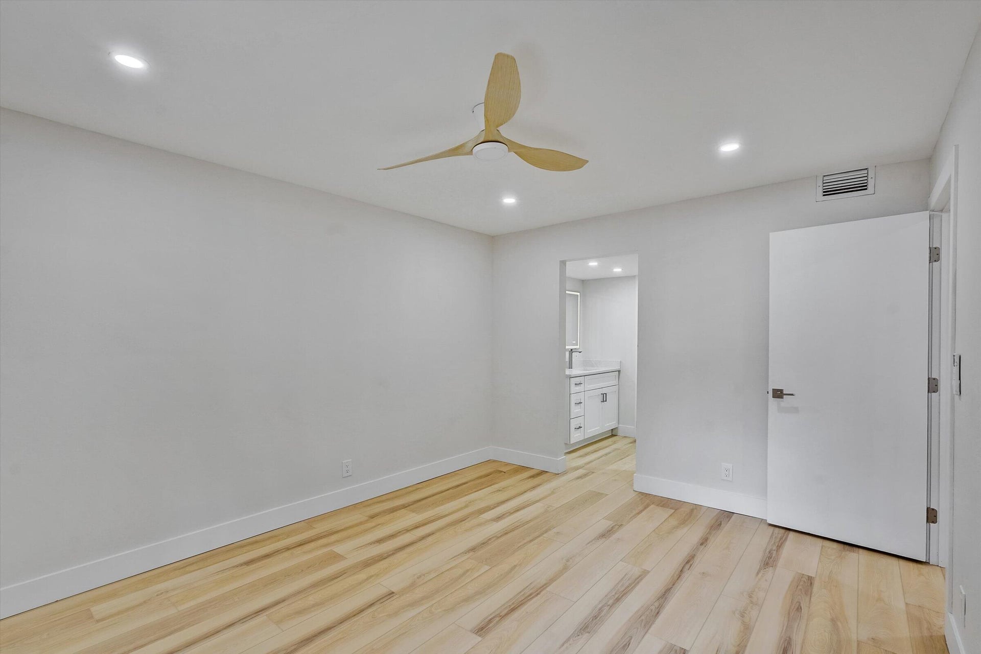  Residence photo 19