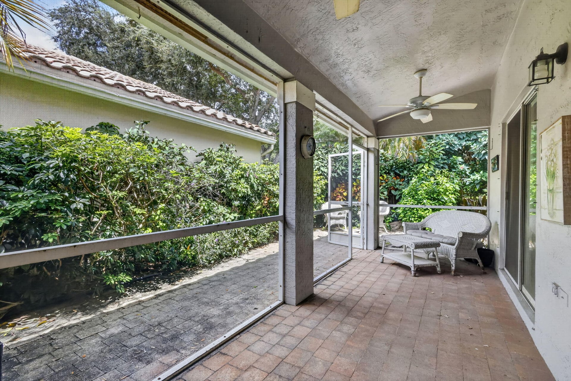  Residence photo 30