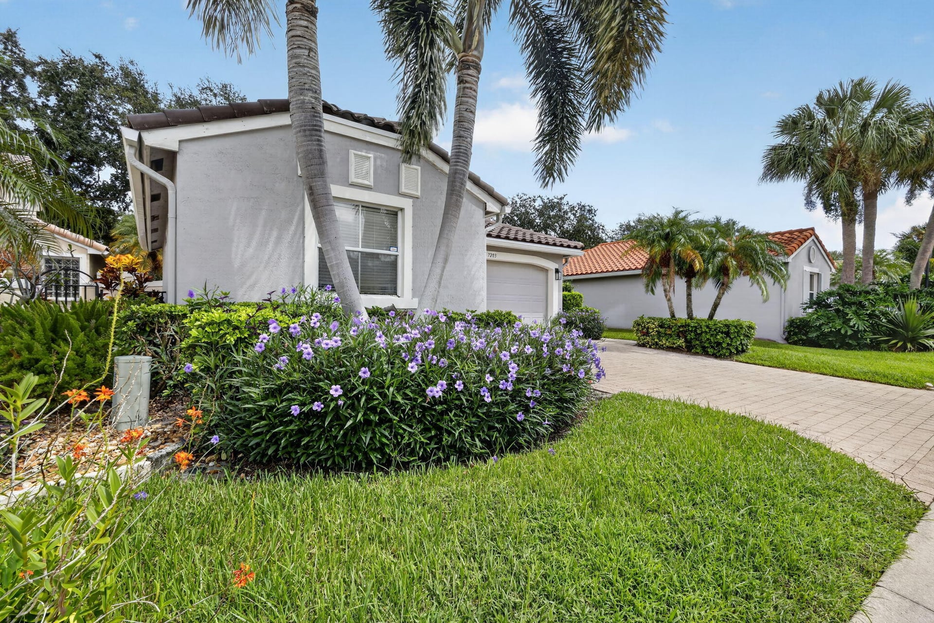  Residence photo 32
