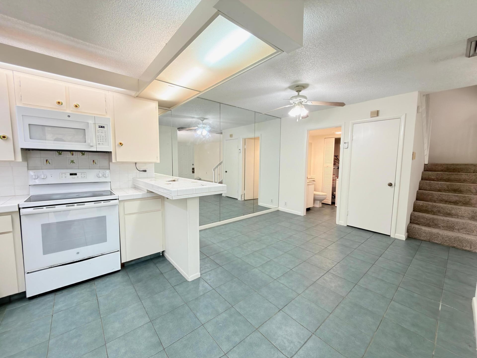  Residence photo 9
