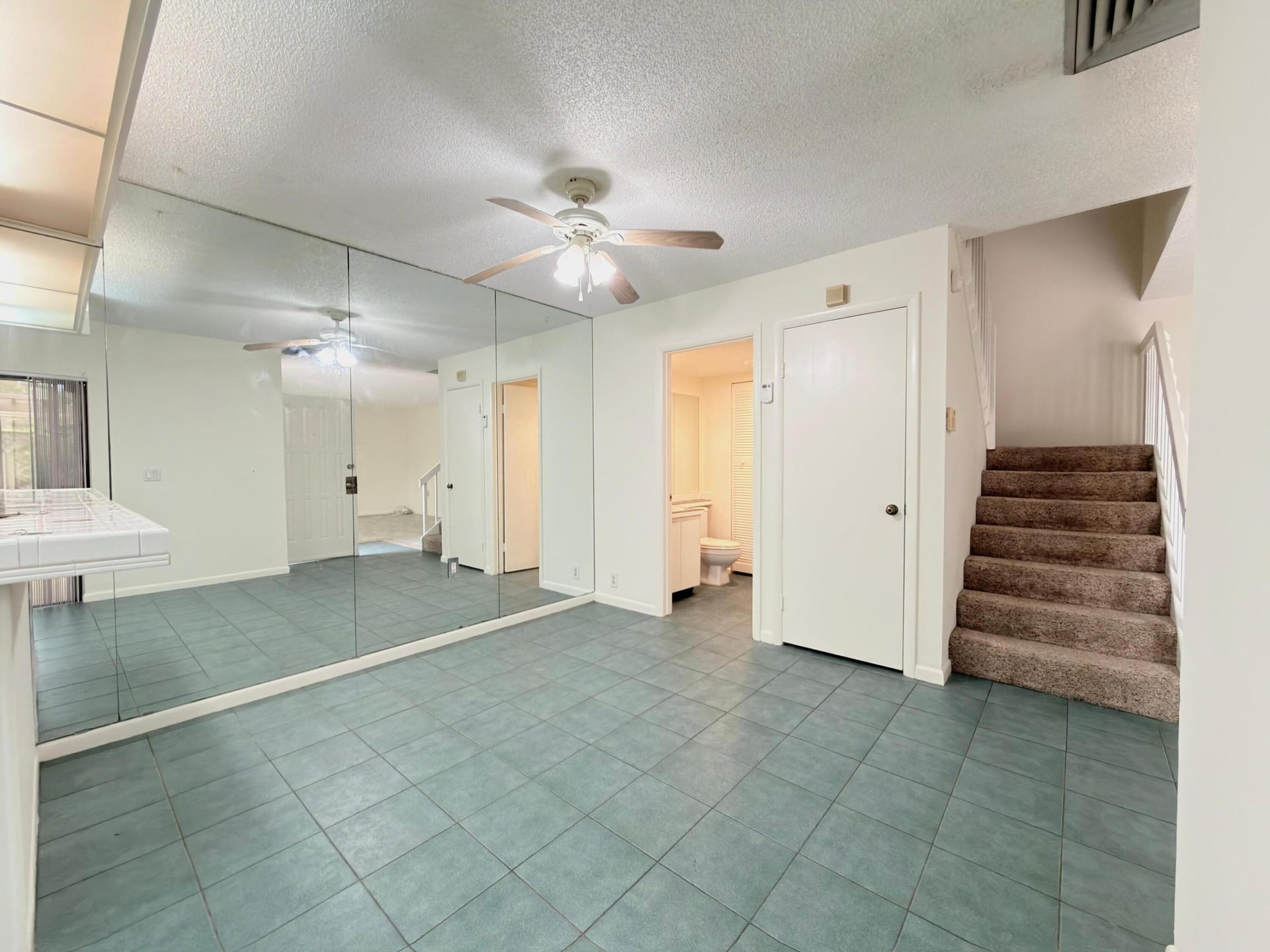  Residence photo 15