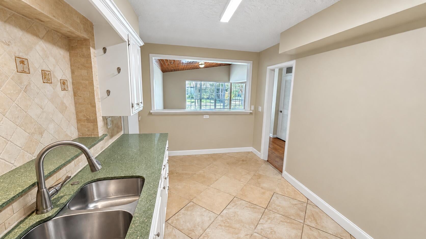 Residence photo 14