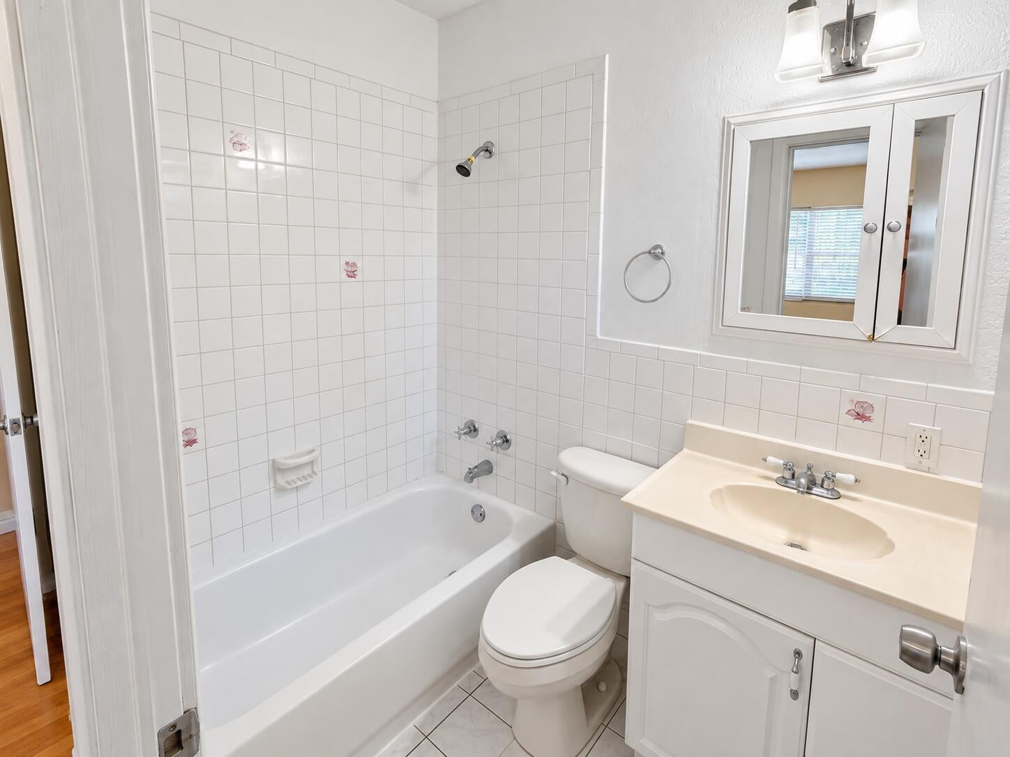 Residence photo 17