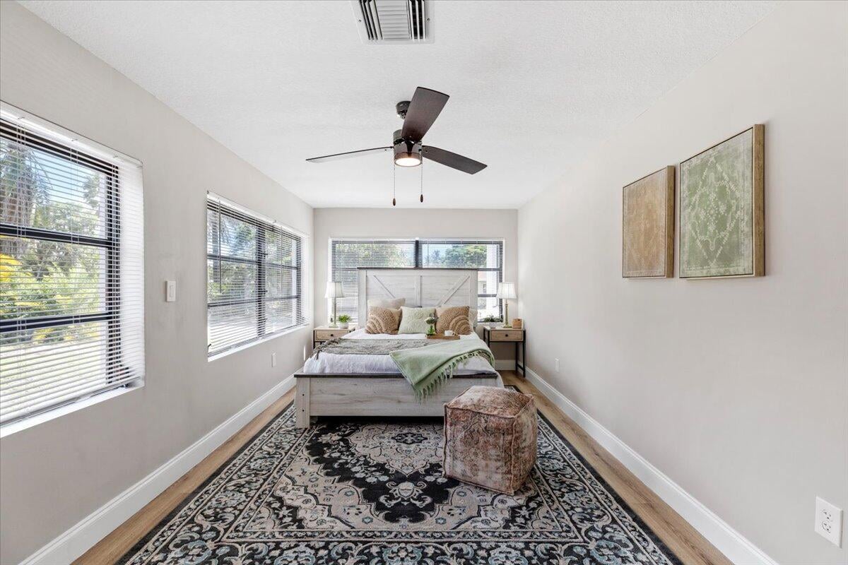 Residence photo 11