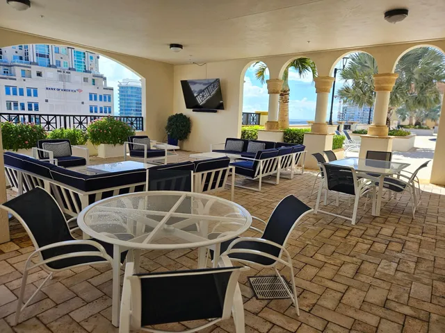 One City Plaza Unit 1604 photo 13