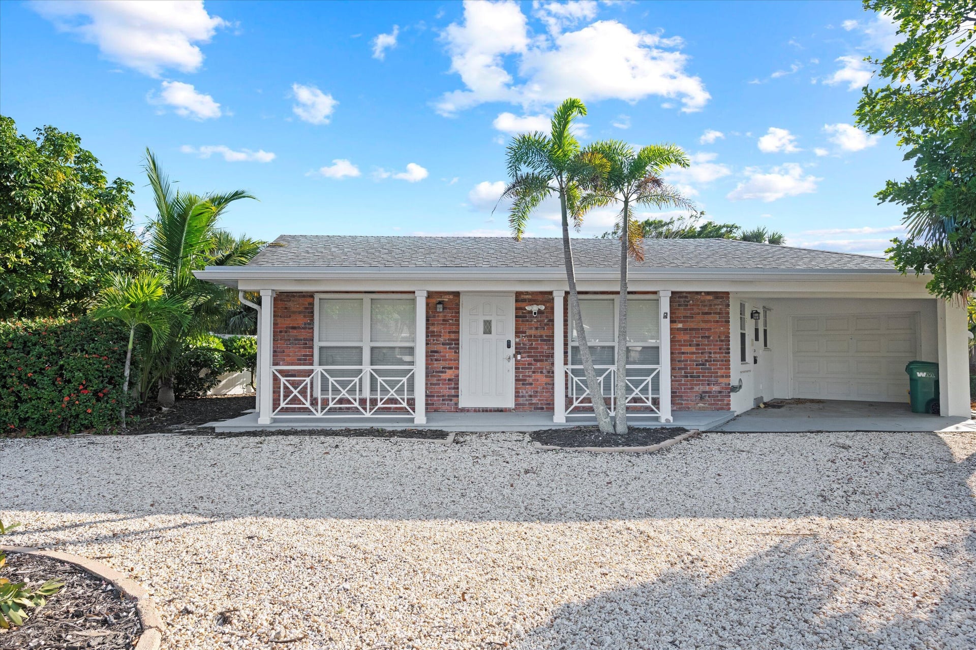 Residence photo 3