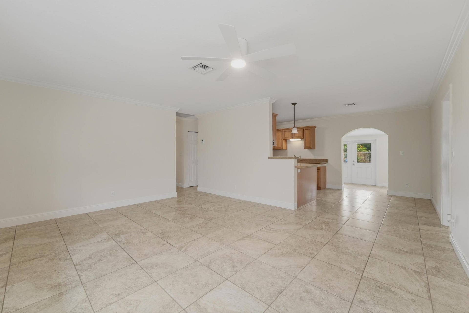 Residence photo 5