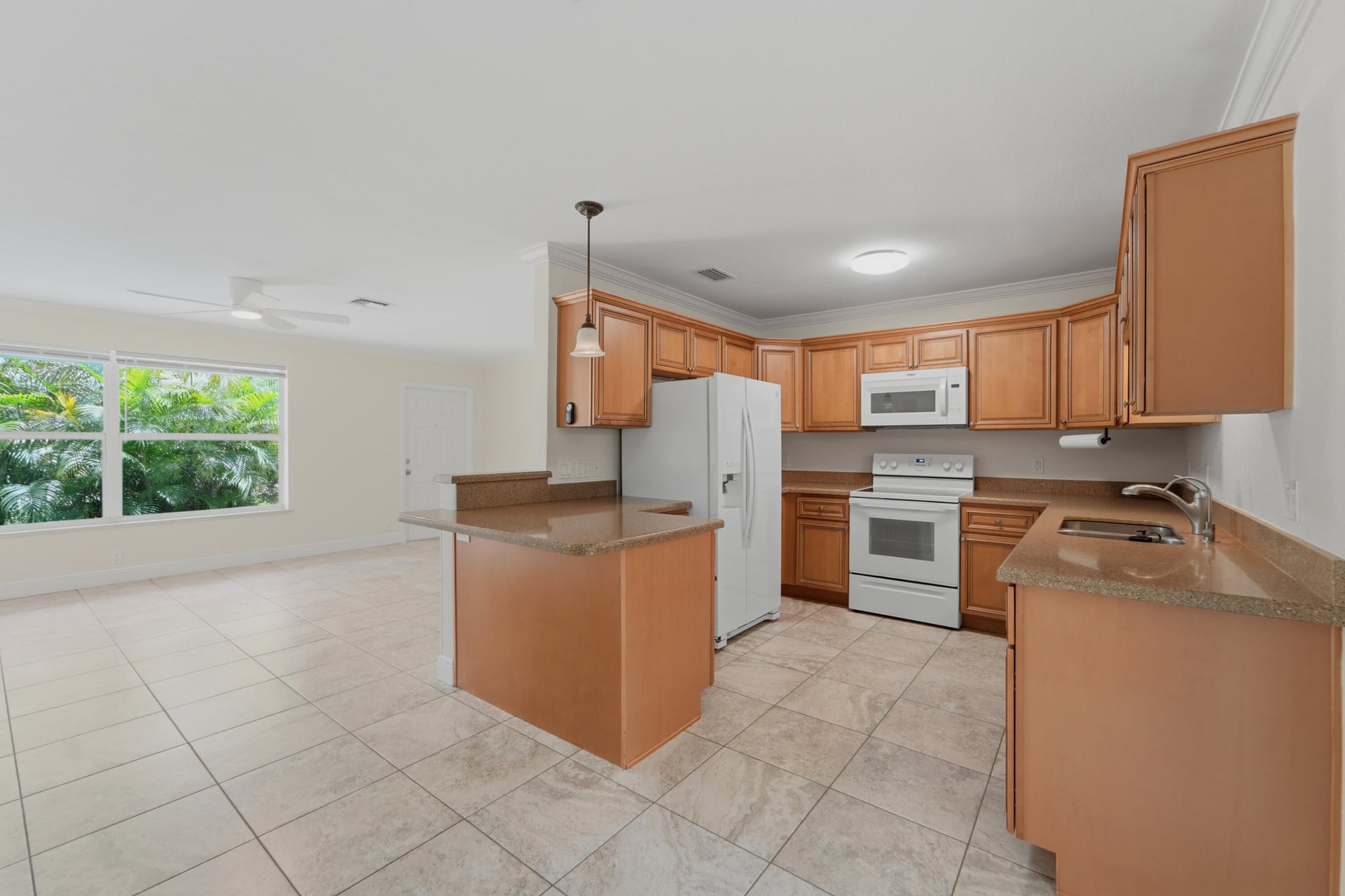 Residence photo 6