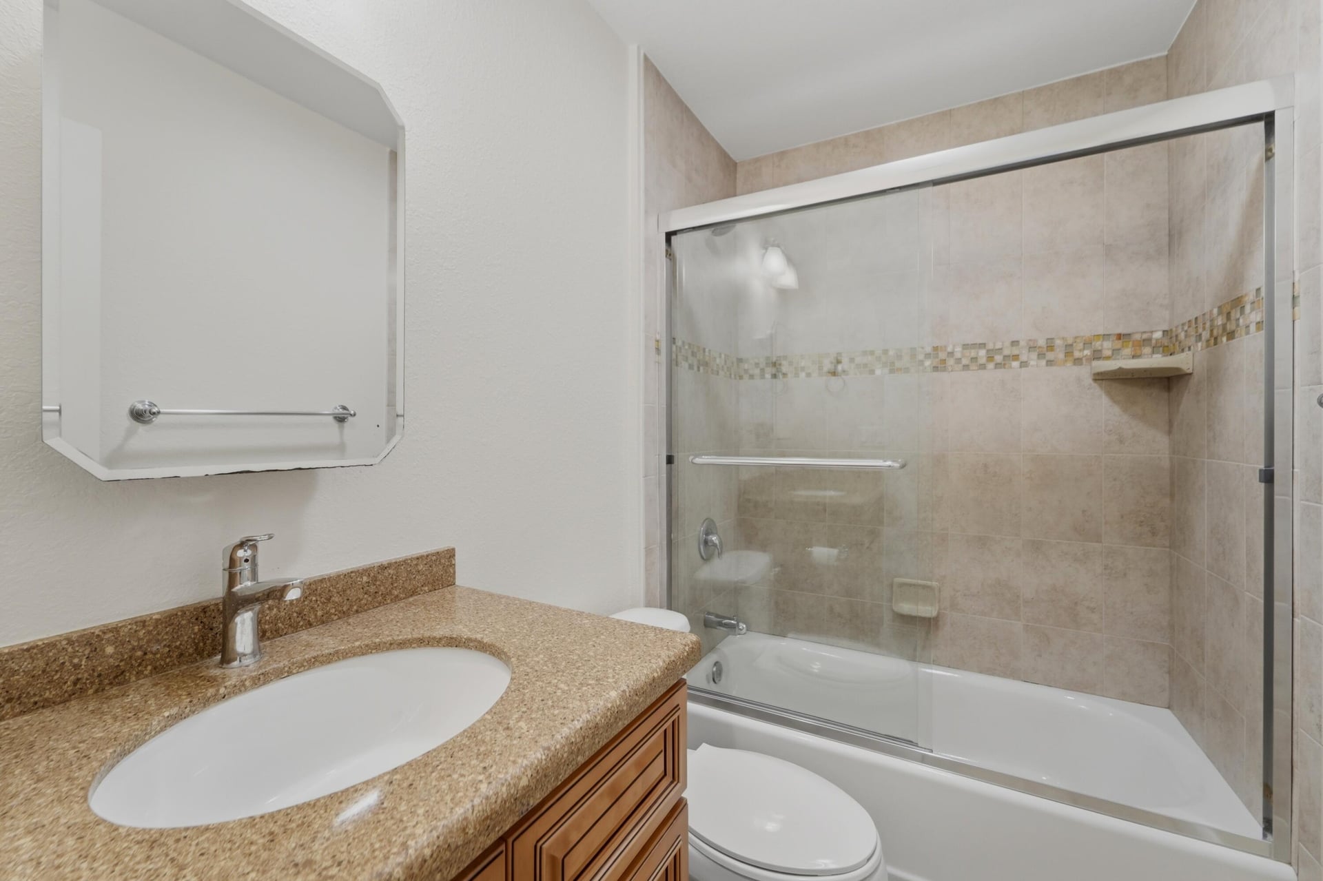 Residence photo 17