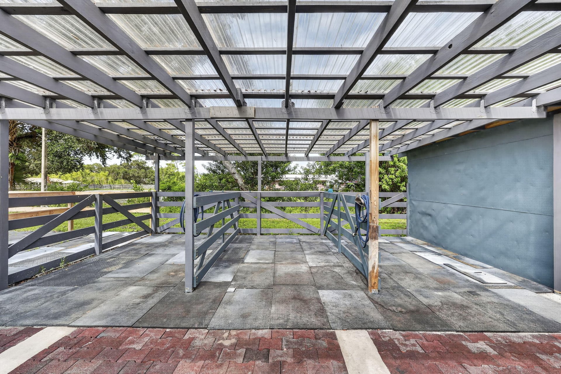  Residence photo 5