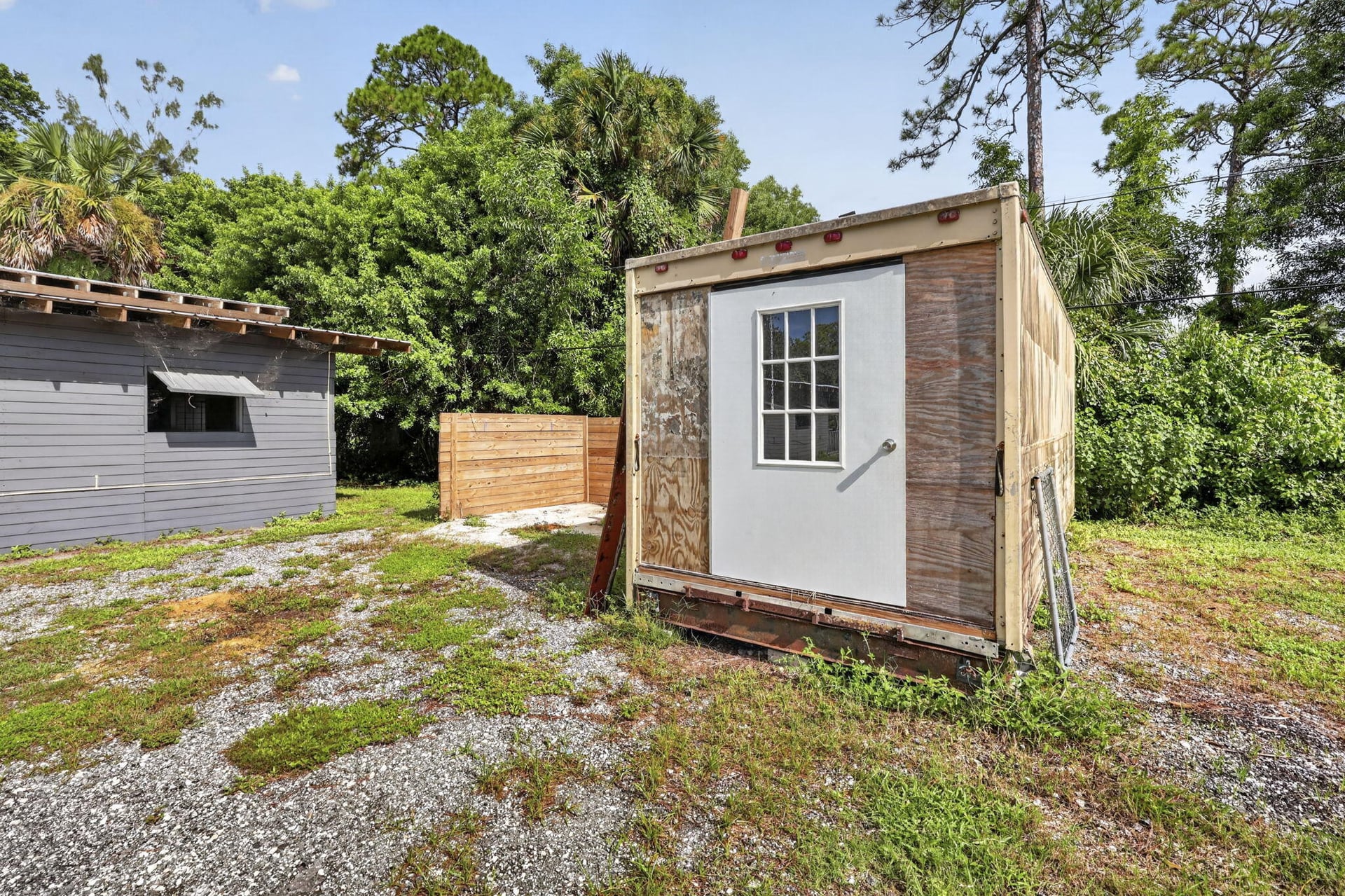  Residence photo 36