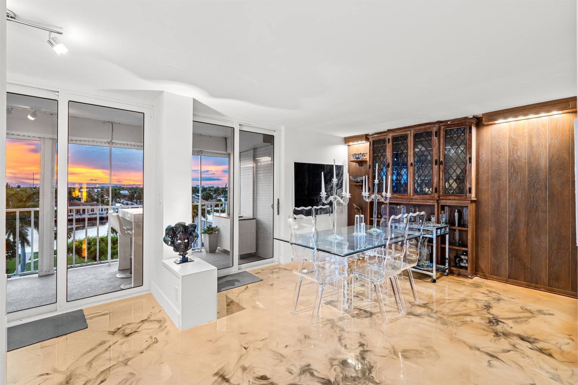Unit 505 photo 12