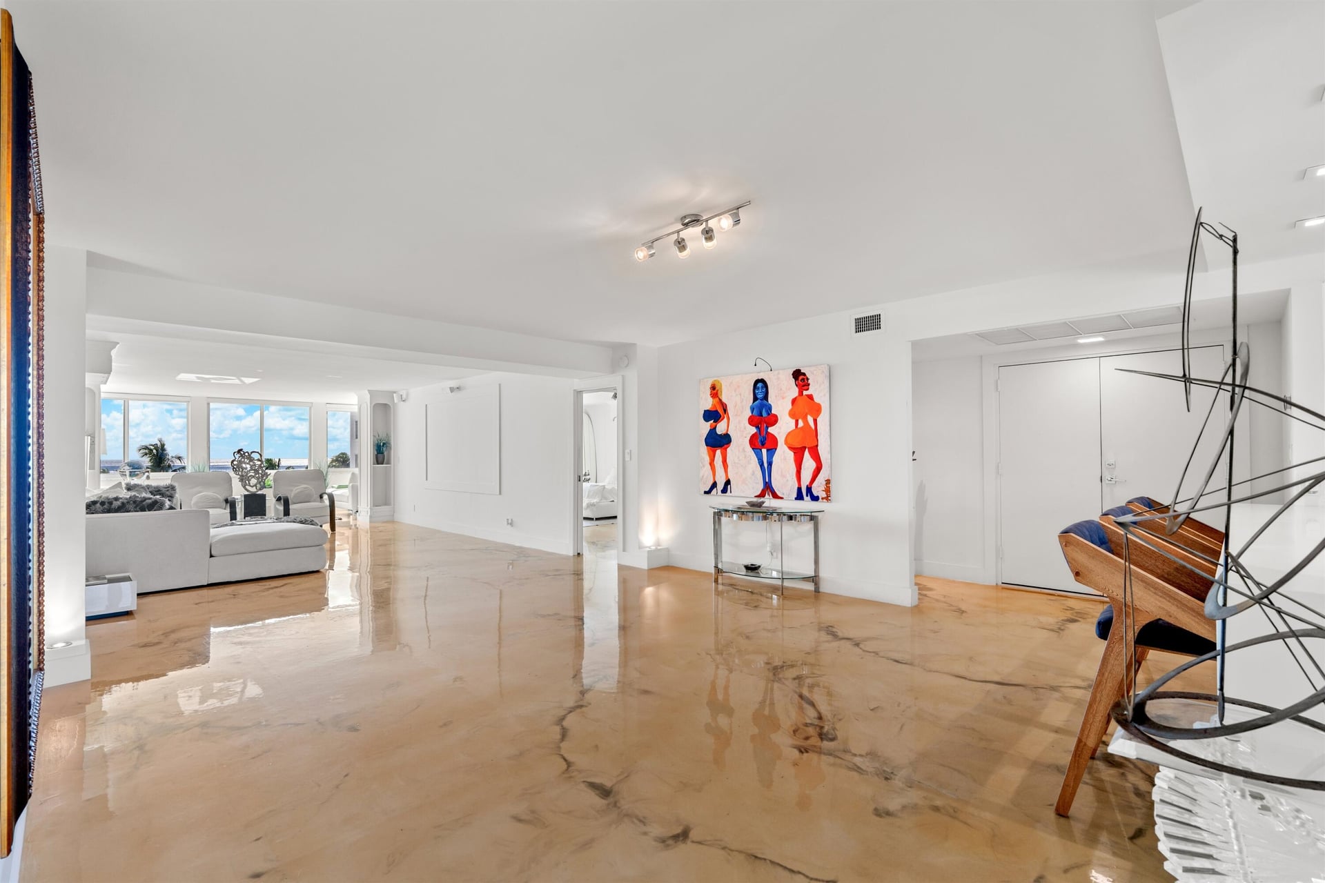 Unit 505 photo 18