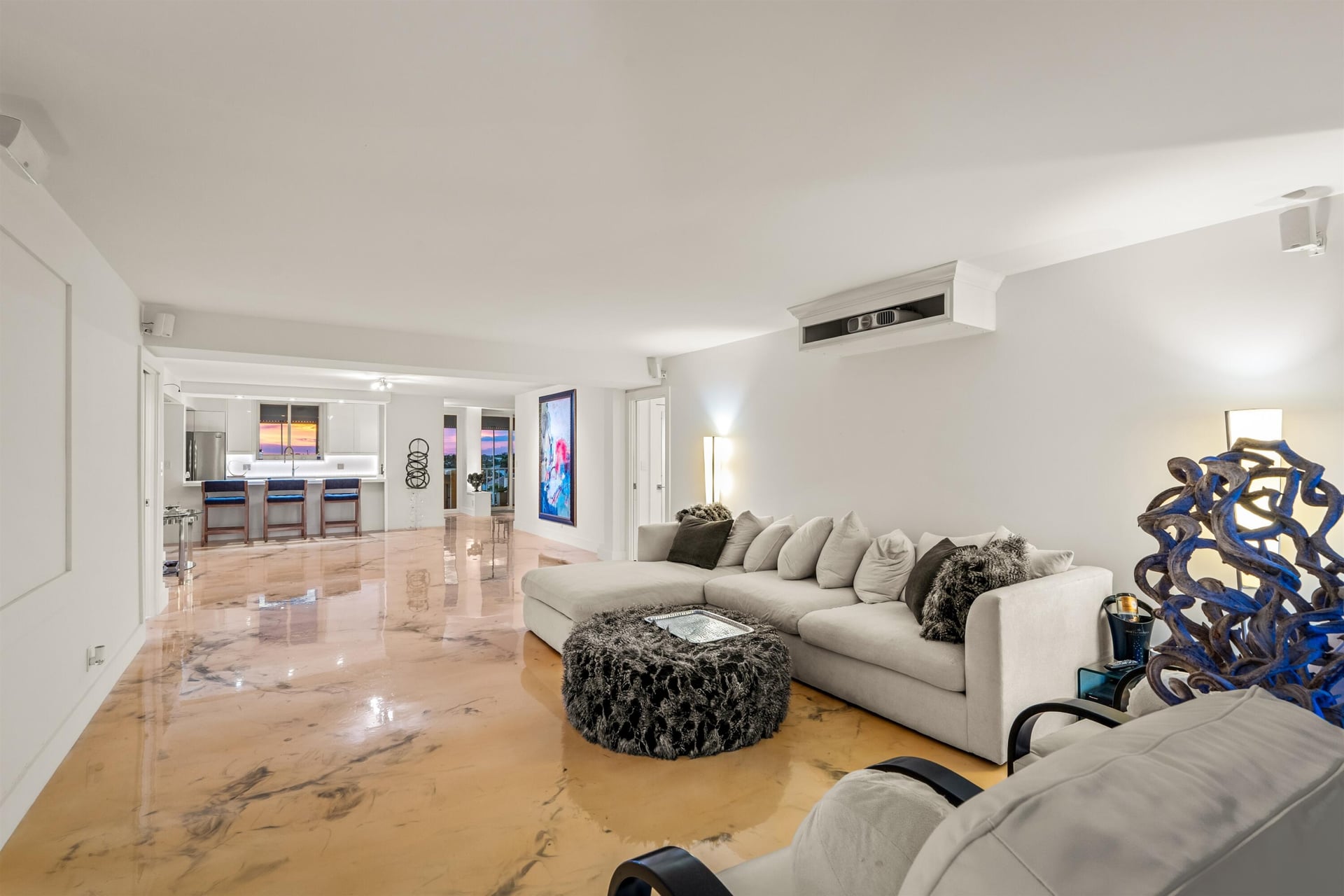 Unit 505 photo 20