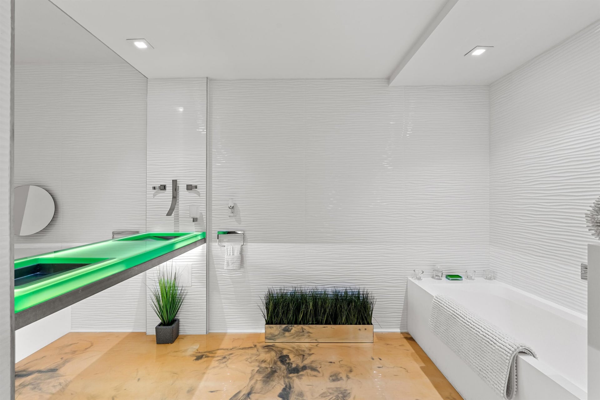 Unit 505 photo 32