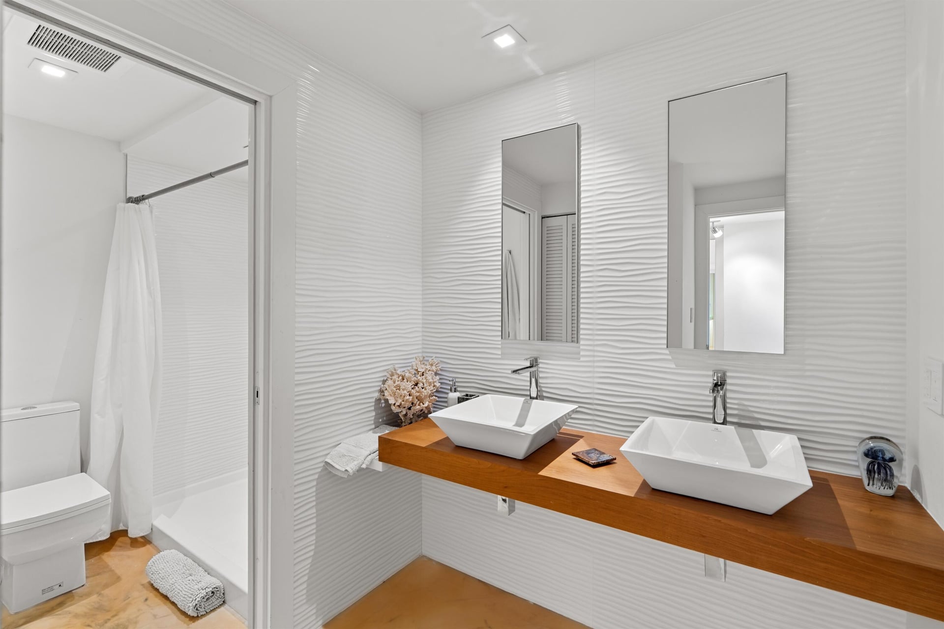 Unit 505 photo 36