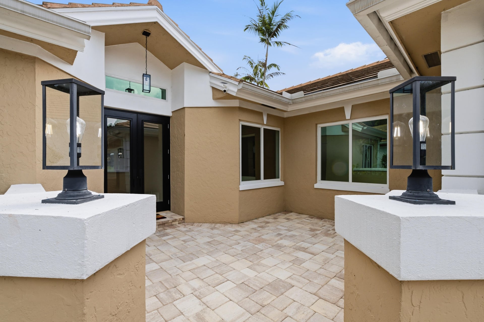 Monarch Country Club Residence photo 3