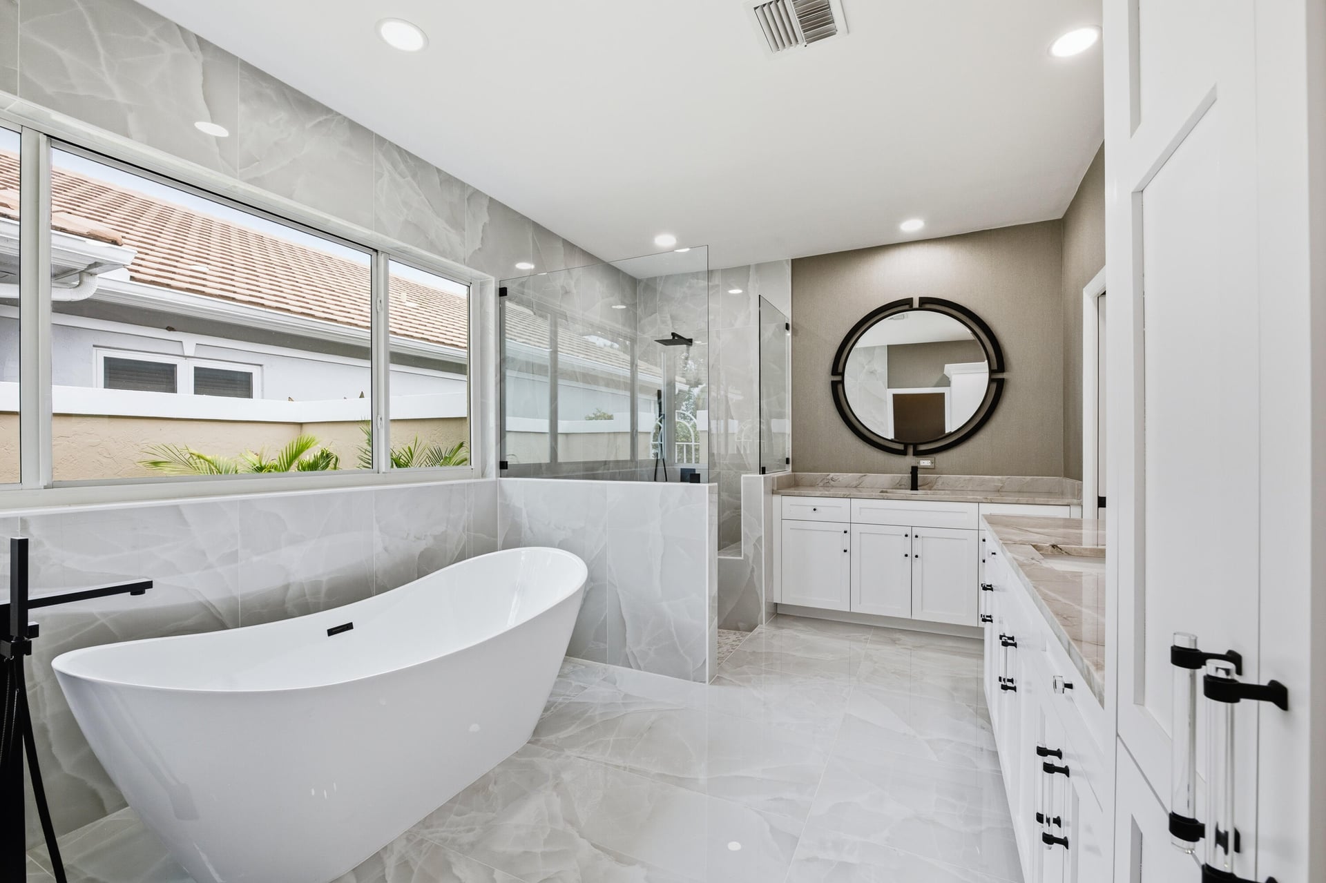 Monarch Country Club Residence photo 45