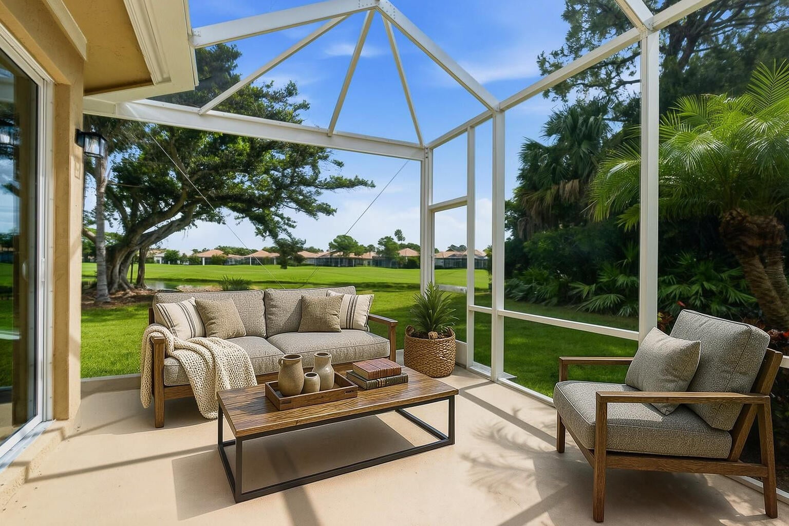 Monarch Country Club Residence photo 61