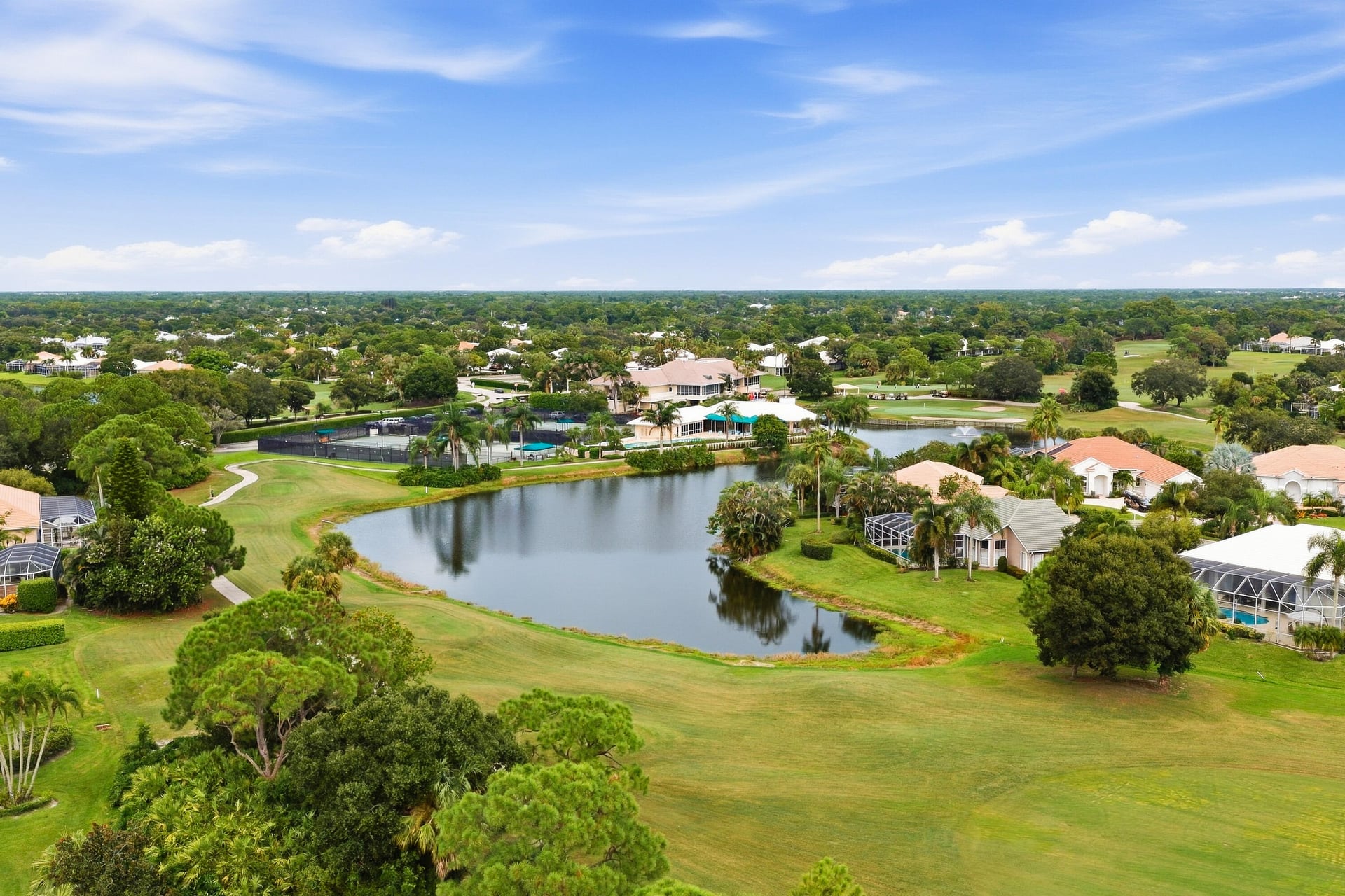 Monarch Country Club Residence photo 77