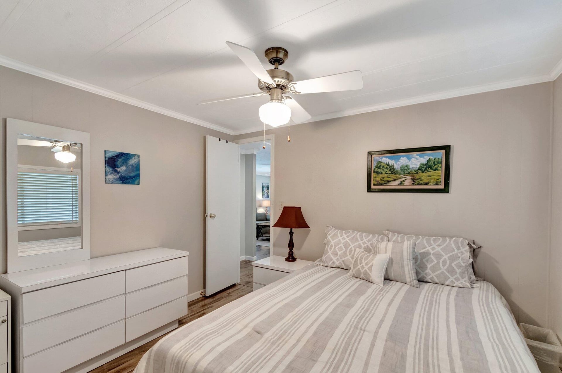  Residence photo 8