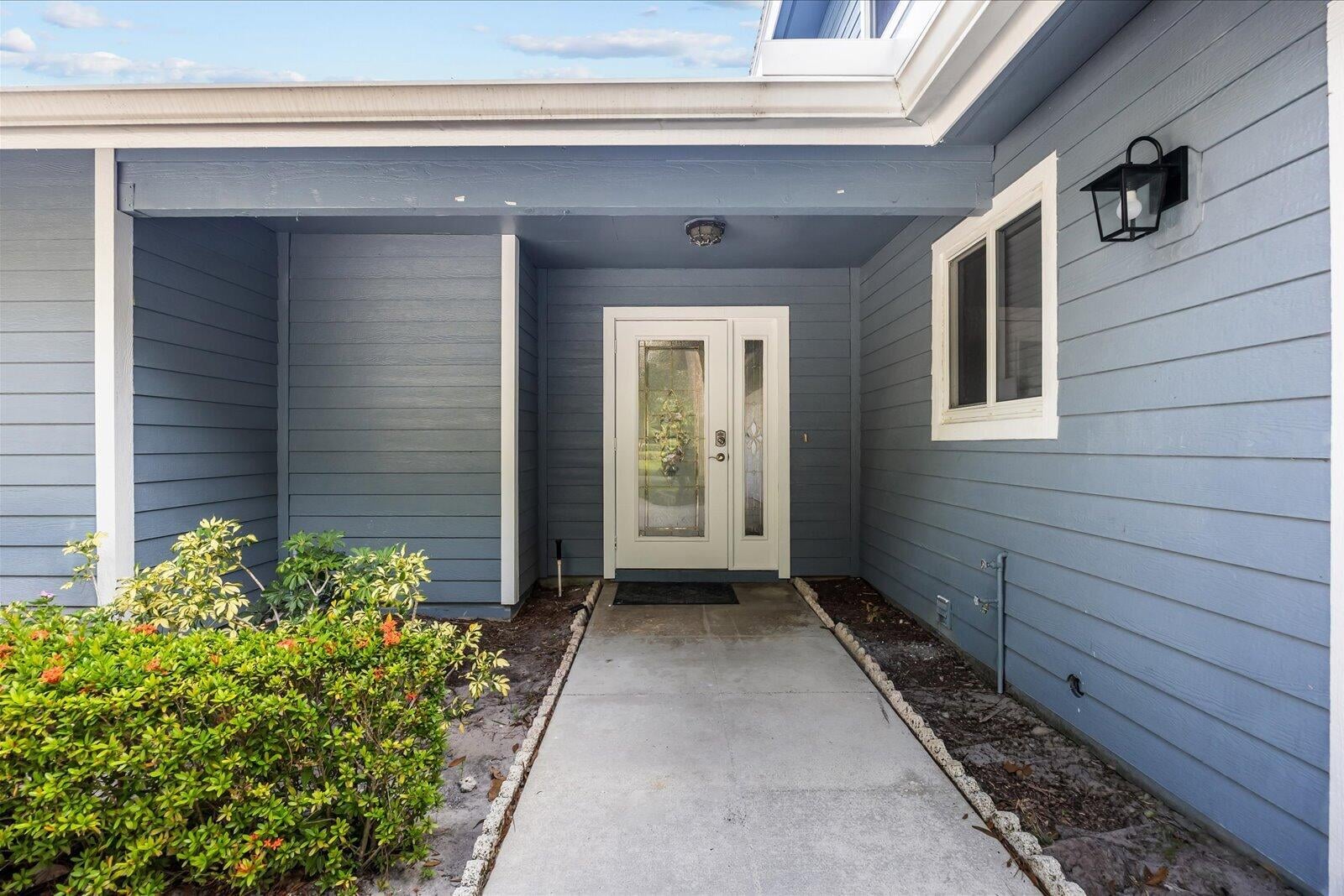 Residence photo 3