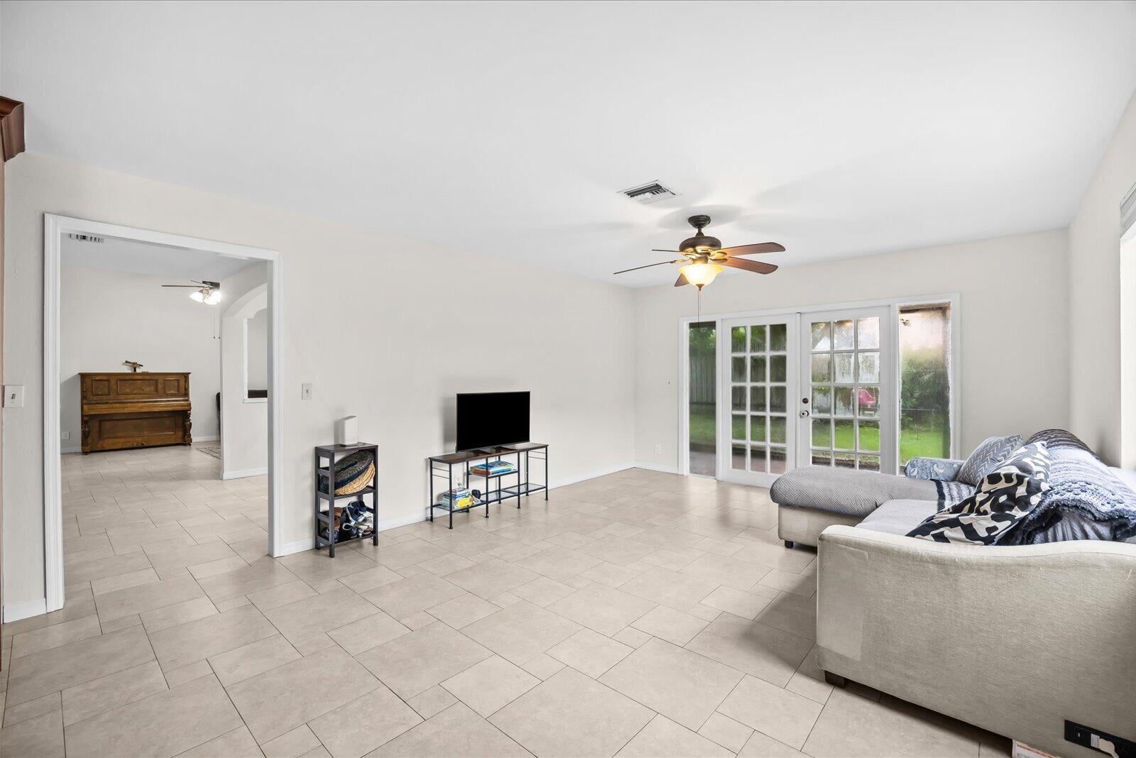 Residence photo 13