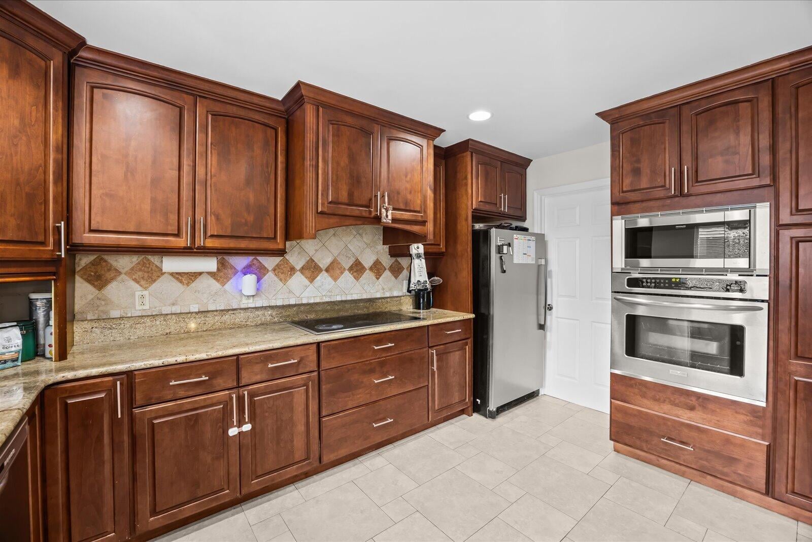 Residence photo 18