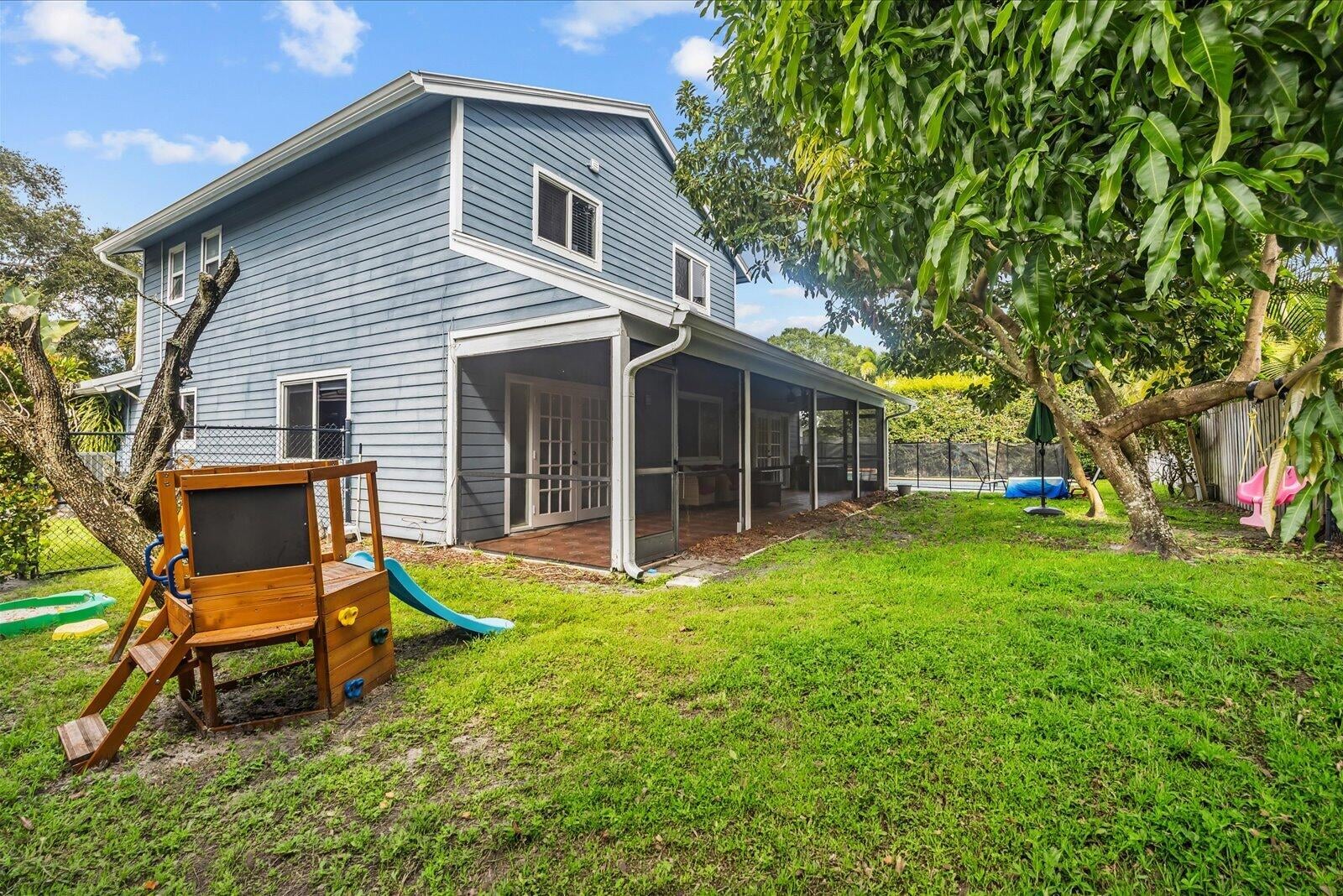 Residence photo 45