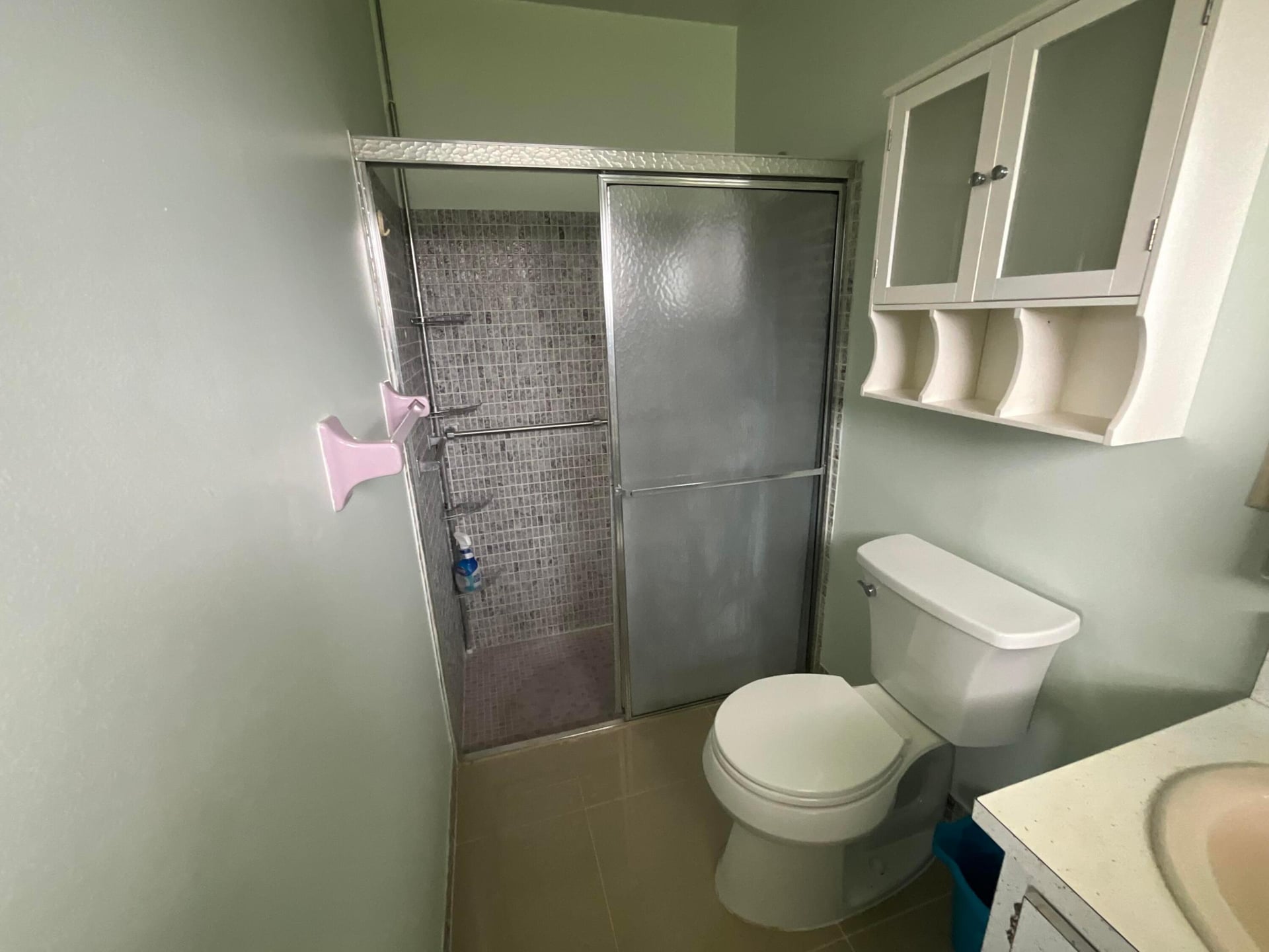 Unit H photo 17