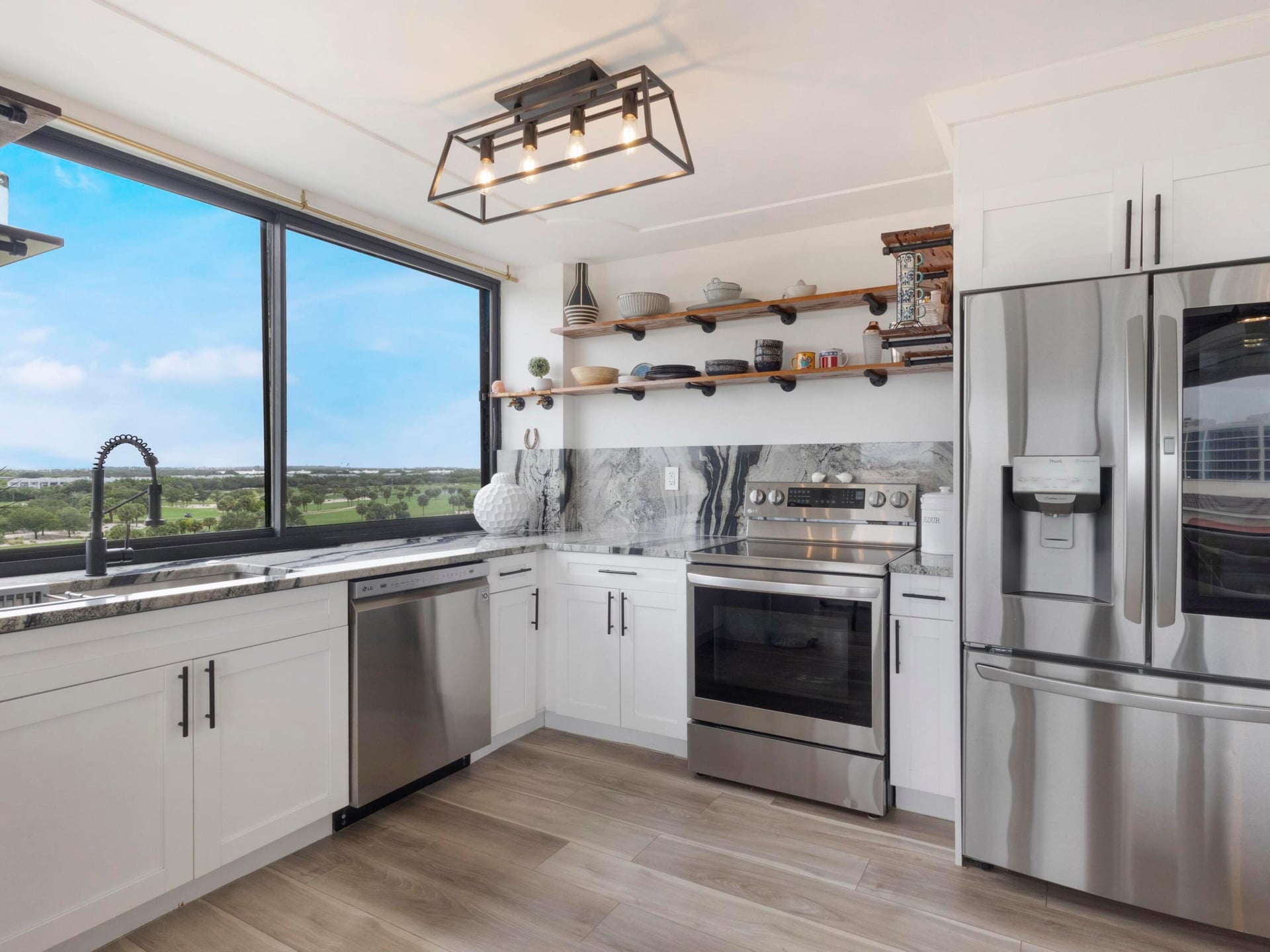 Unit 701 photo 10