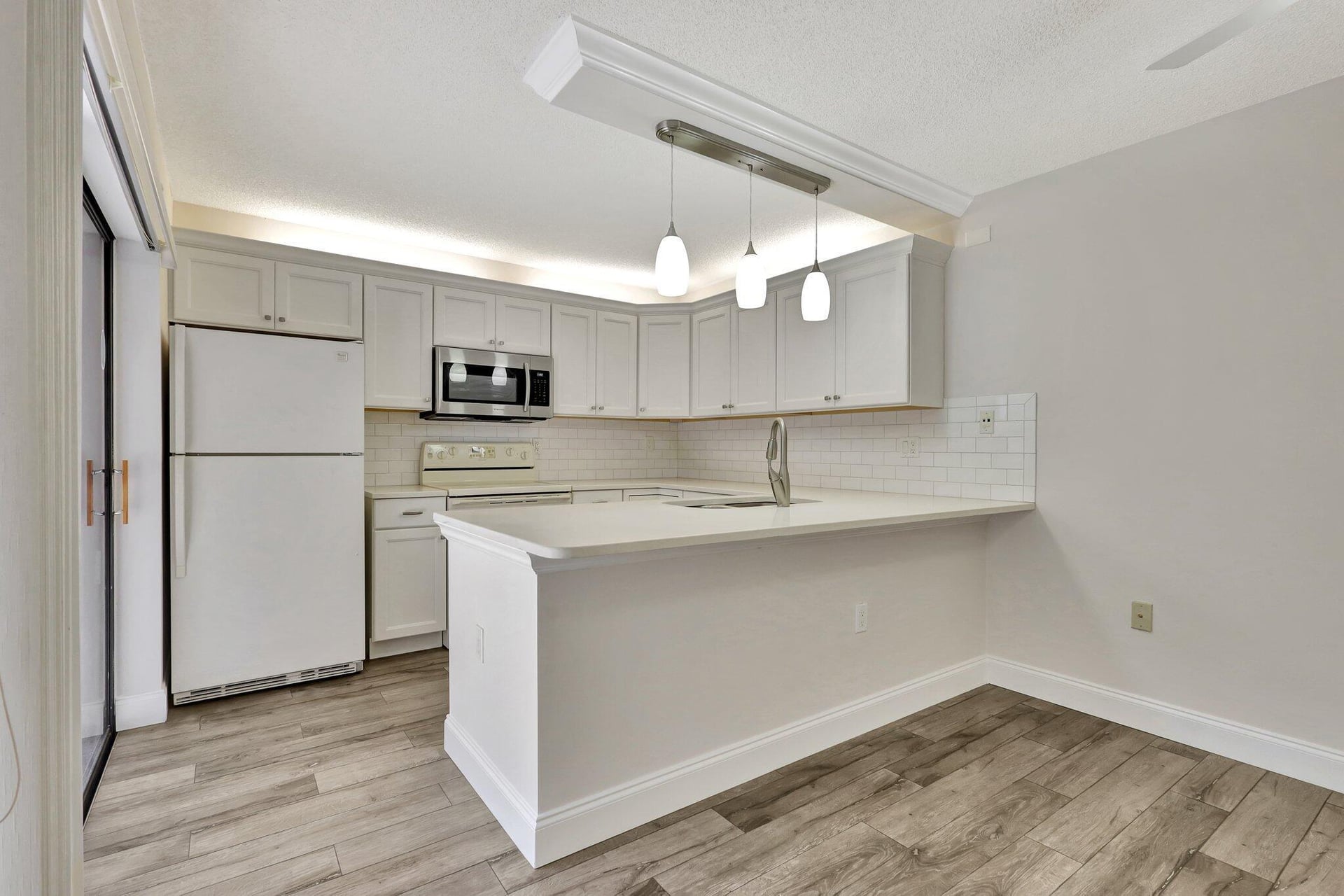 Residence photo 3