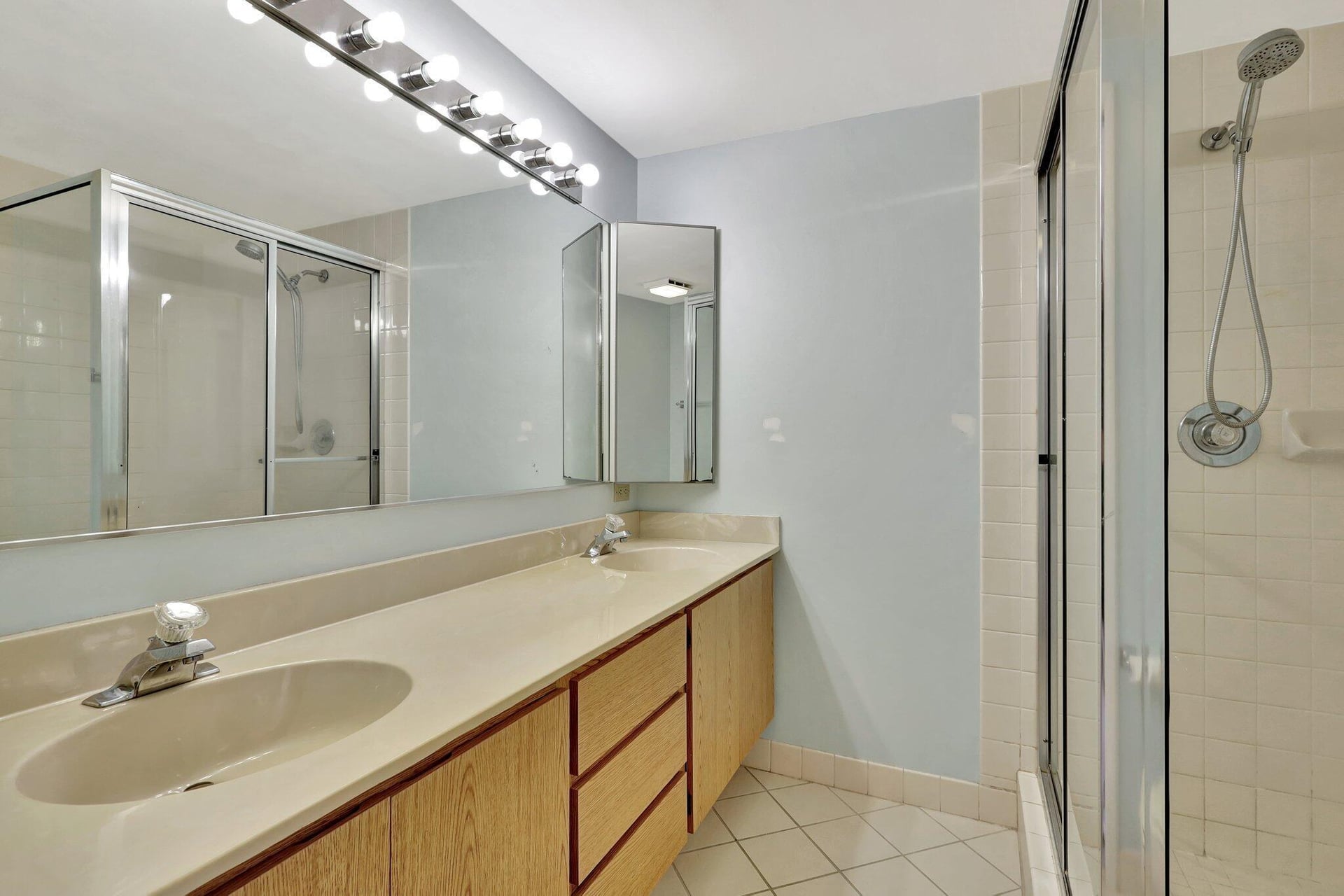 Residence photo 26