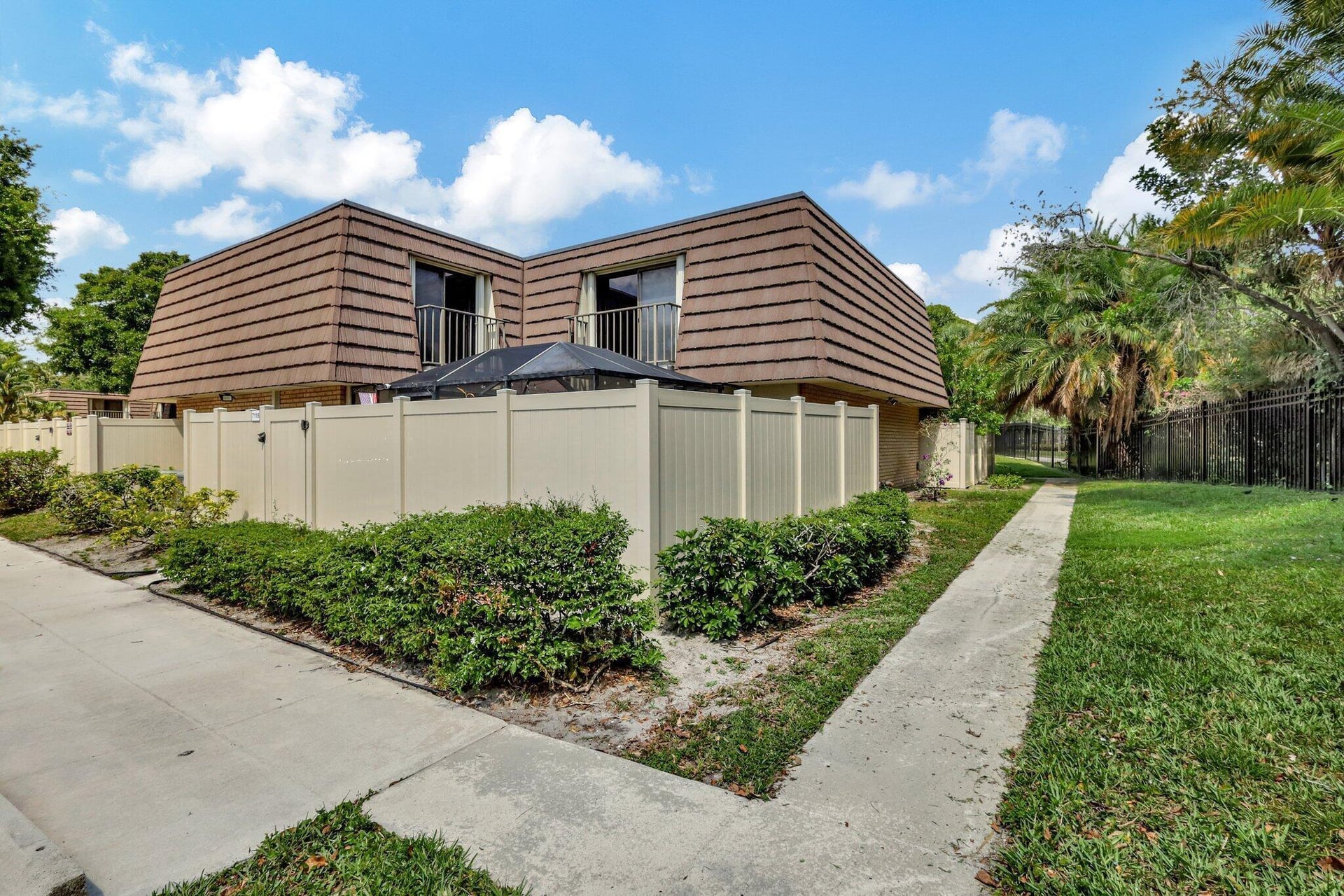 Residence photo 29