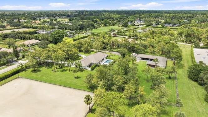 Paddock Park 2 Residence photo 7