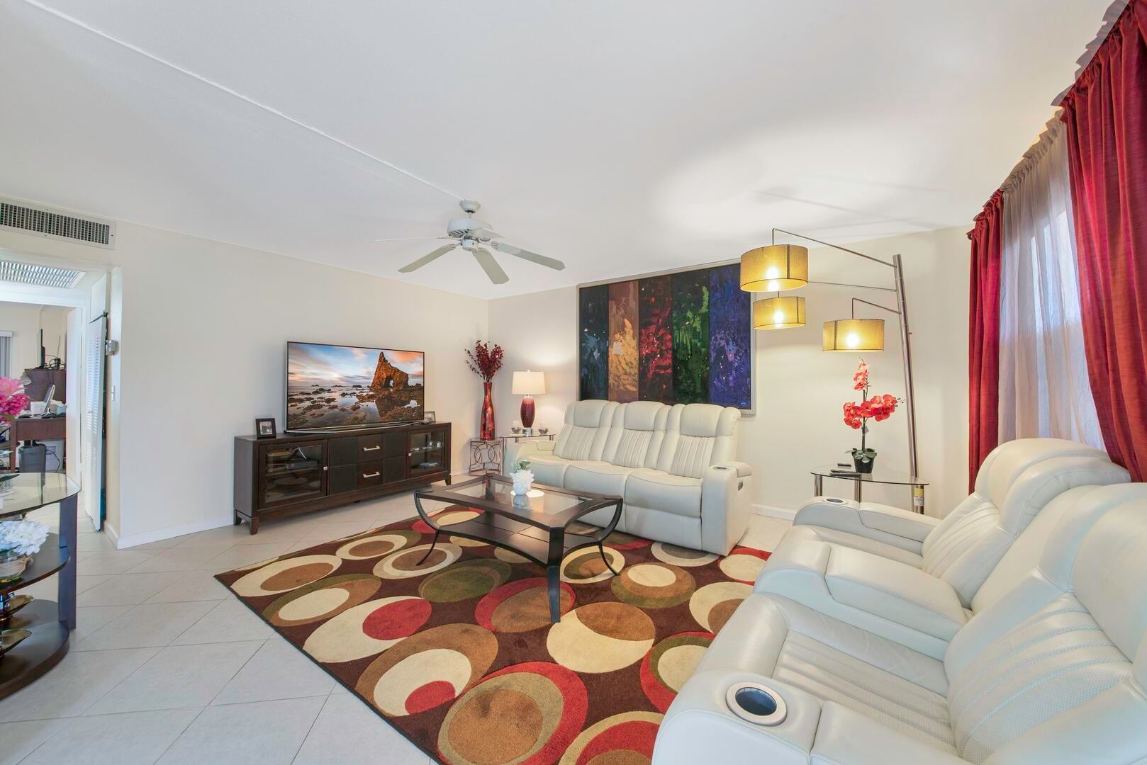 Residence photo 3